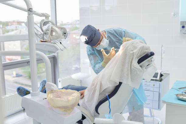 Best Emergency Tooth Extraction in Struthers, OH
